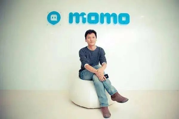 陌陌女号怎么发朋友圈引流？